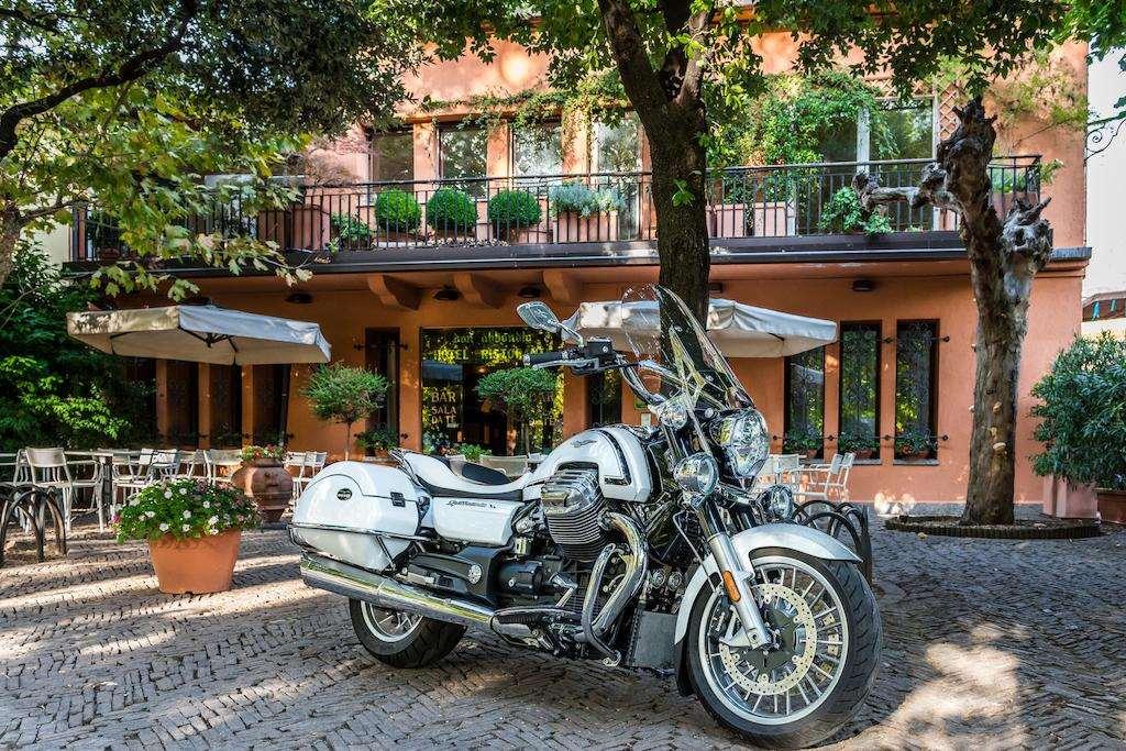 Hotel Don Abbondio Lecco Instalações foto